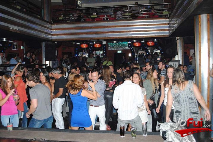 Fotografía en Sesión Sunset 80 & 90 s, Club Eve