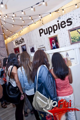 Fotografía en Hush Puppies en Viste Stgo., CasaPiedra