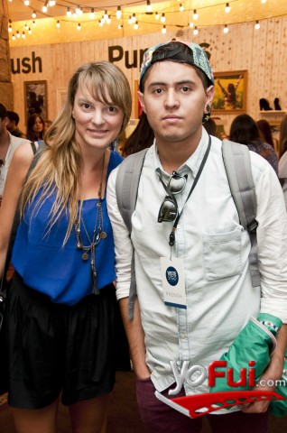 Jose Pooley en Hush Puppies en Viste Stgo.