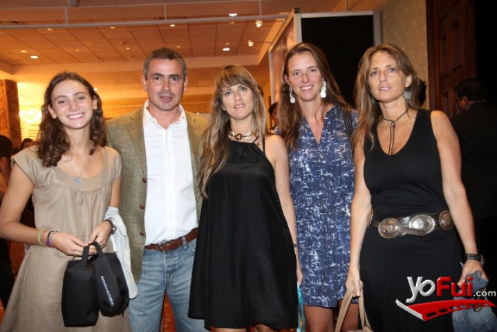 Paula Urenda en CAT en Viste Stgo.
