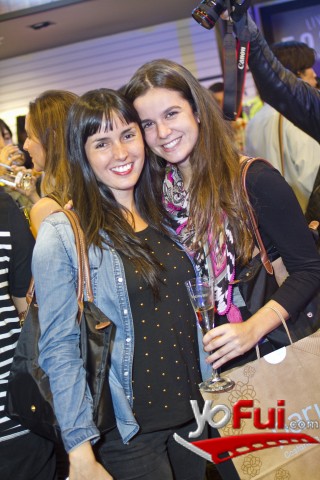 Nicole Ullrich en Gepe y Fran Valenzuela protagonizan nueva campaña de Foster
