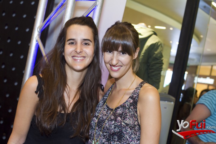 Josefina Zuazola en Gepe y Fran Valenzuela protagonizan nueva campaña de Foster