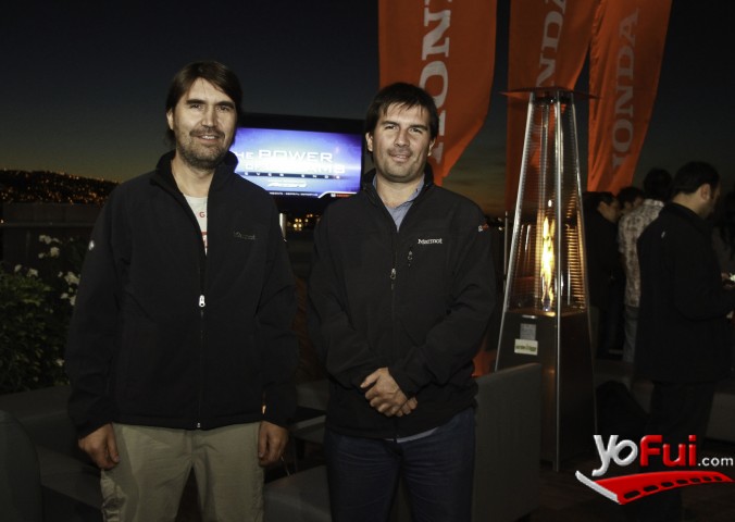 Fernando Barrientos, Mauricio Carvallo