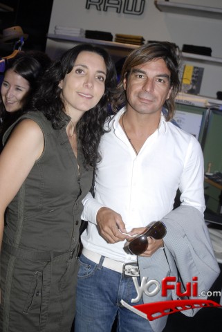 Juan Guadalupe en Inauguración tienda G-Star Raw en Parque Arauco