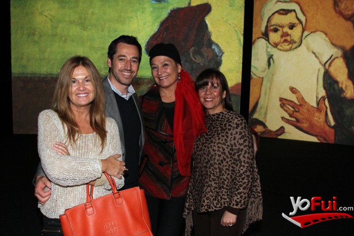 Claudia Castillo en Gala Inaugural Exposición Van Gogh Alive Experience