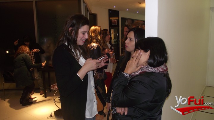 Fotografía en Noche Avon, Sales Center de Avon