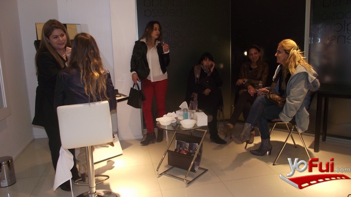 Fotografía en Noche Avon, Sales Center de Avon