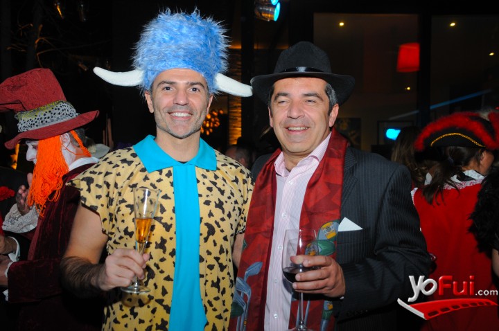 Manuel Martinez, Renzo Corona