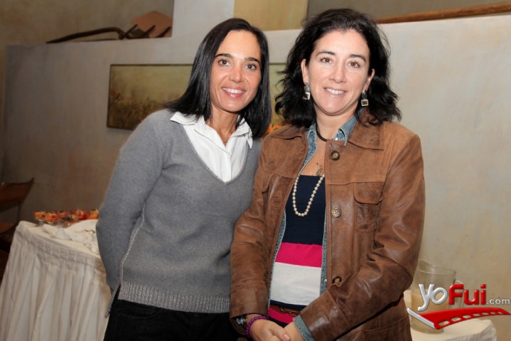 Caroline Weiber Carles, Raquel Bravo