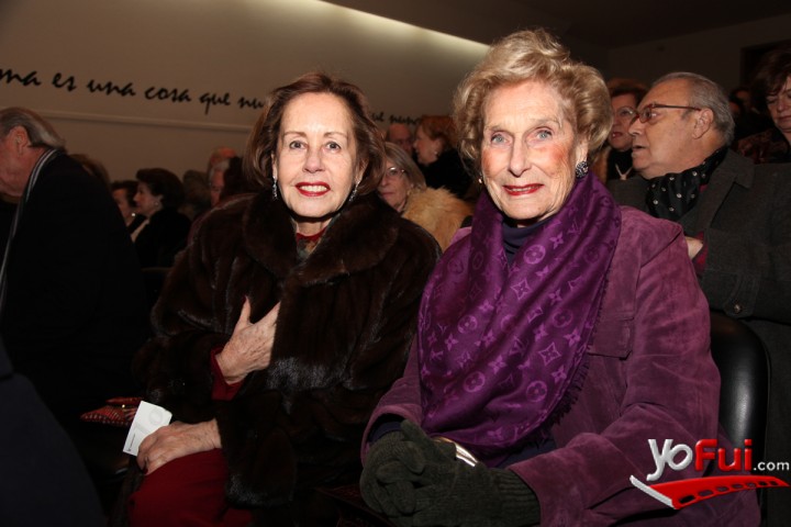 Julita Astaburuaga en Libro y exposición, homenaje a Juan Martínez