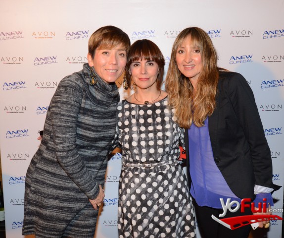 Karen Uribarri en Lanzamiento del nuevo serum anti edad Anew Clinical A-F33