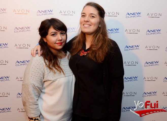 Luna Latuf en Lanzamiento del nuevo serum anti edad Anew Clinical A-F33