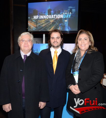 Roberto Inzunza, Rodrigo Aguayo, Claudia Fernández