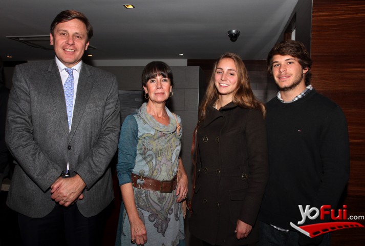 Jorge Bustos, Cecilia Schultz, Valentina Bustos, Benjamín Undurraga
