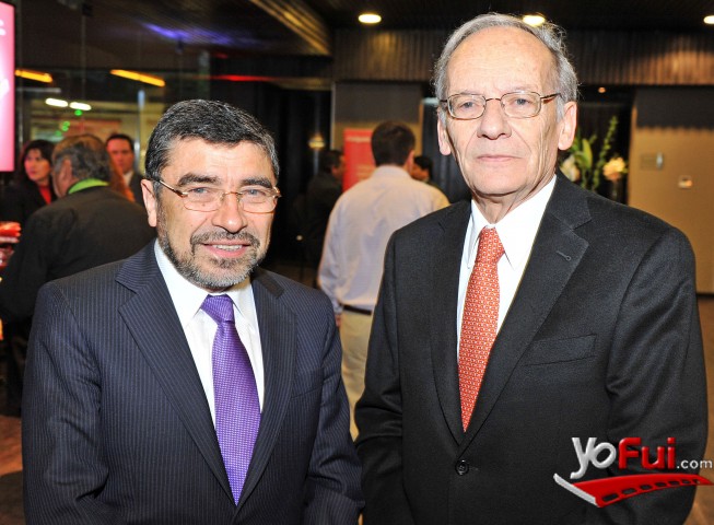 José Valdivia en Colgate presenta el Mes de la Salud Bucal