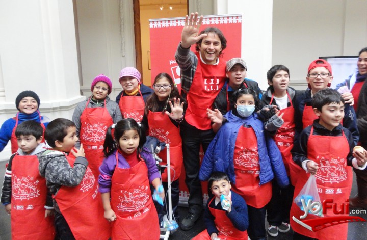 Sebastián Jimenez y niños de FNH
