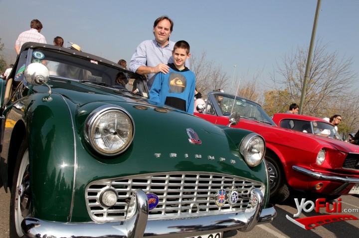 Matías Jeanneret en Primera Expo de Autos Antiguos en Piedra Roja