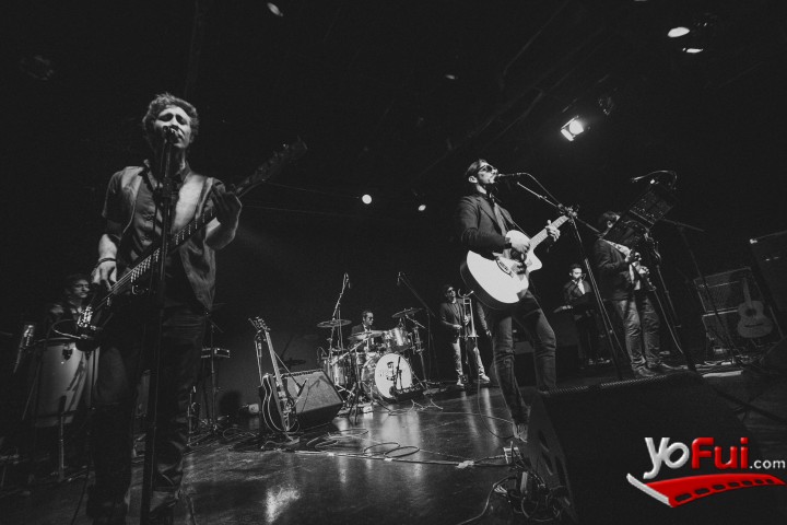 Fotografía en Lanzamiento del disco Galopa! de Silvestre, Teatro Mori Bellavista