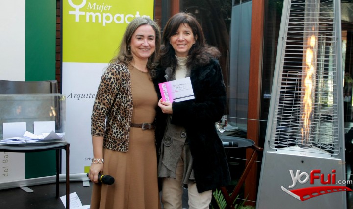 Fotografía en Conversemos un Café de  Mujer Impacta, Restaurant Cumaru