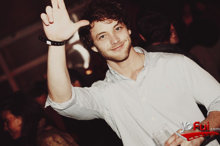 Patricio Nievas en Fiesta Royal Guard Black Label en el Metro