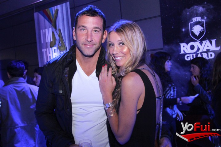 Constanza Rettig en Fiesta Royal Guard Black Label en el Metro