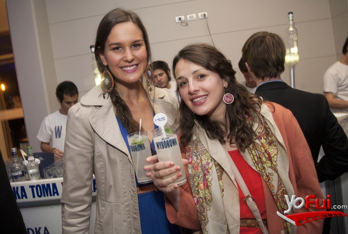 Catalina Mackay, Annie Chkhlkvadze