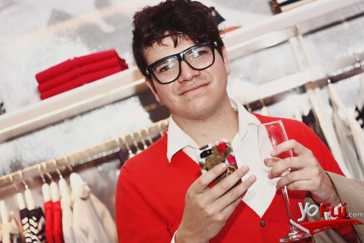 Raúl Silva en Lacoste abre nueva tienda en el Parque Arauco