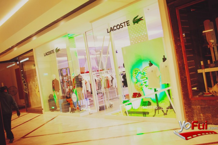 Fotografía en Lacoste abre nueva tienda en el Parque Arauco, Tienda Lacoste