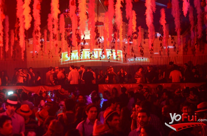 Fotografía en Fiesta Smirnoff  Midnight Cabaret, Club Hípico de Santiago