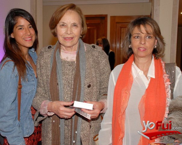 Fotografía en Fashion Teen Santiago 2013 en beneficio de Fundación Escúchame, Museo Ralli