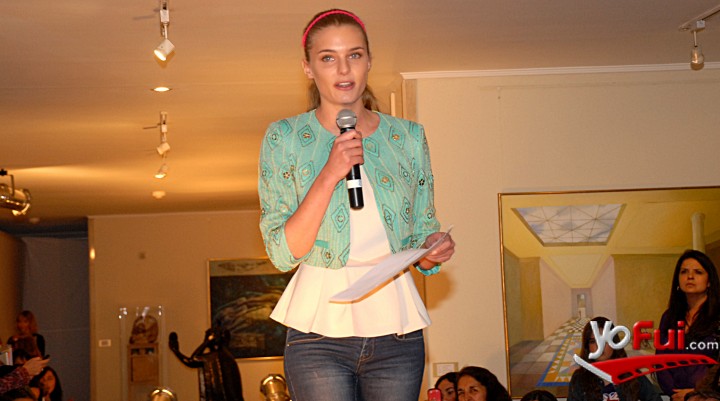 Fotografía en Fashion Teen Santiago 2013 en beneficio de Fundación Escúchame, Museo Ralli