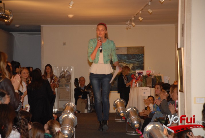 Fotografía en Fashion Teen Santiago 2013 en beneficio de Fundación Escúchame, Museo Ralli