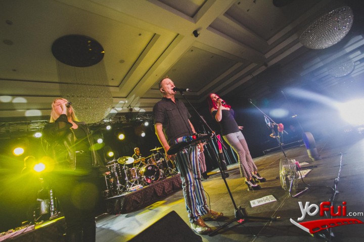 Fotografía en The B-52s en Ciclo Virgin Converse S.U.E.N.A., Monticello Grand Casino