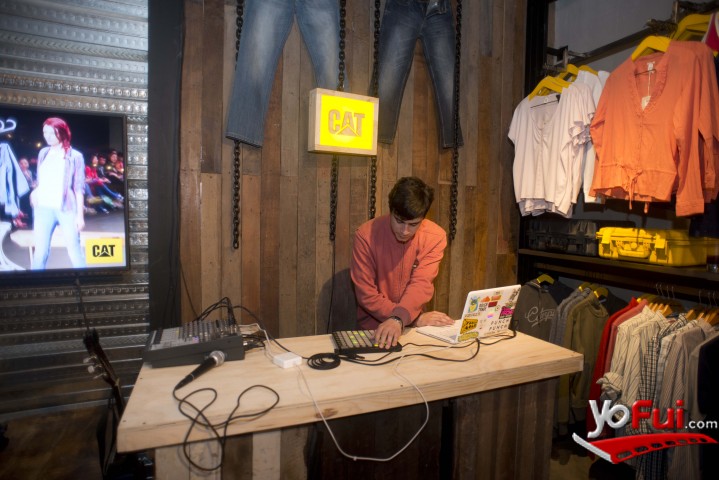 Fotografía en Inauguración tienda CAT New Store, Tienda CAT