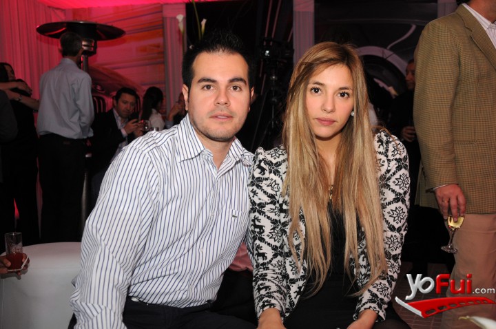 César Acevedo, Vanessa Román