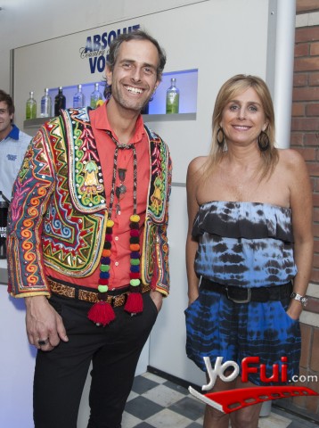 Alejandra Chellew en Inauguración de la exposición Colonia de Hugo Grisanti