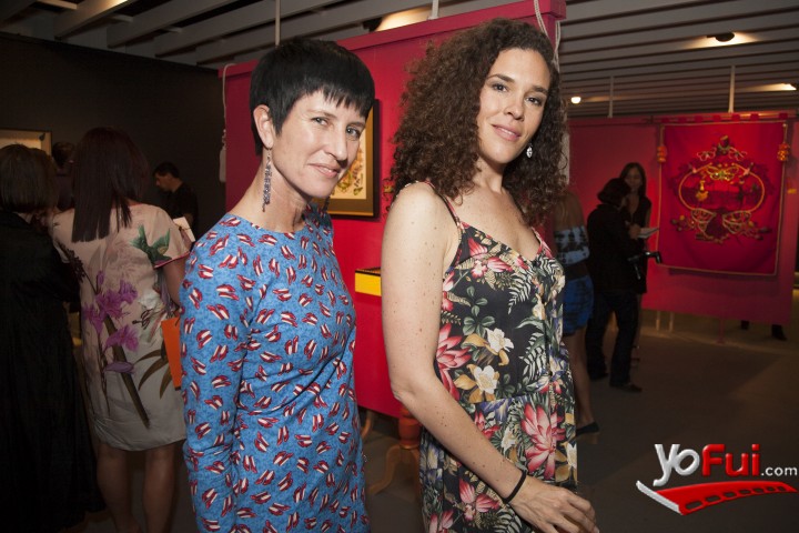Magdalena Jiménez en Inauguración de la exposición Colonia de Hugo Grisanti