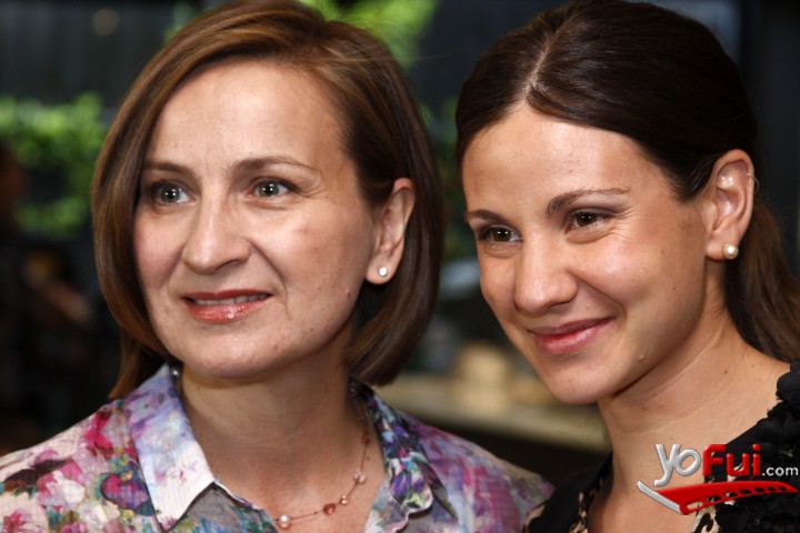 Paula Olmedo, Karyn Coo