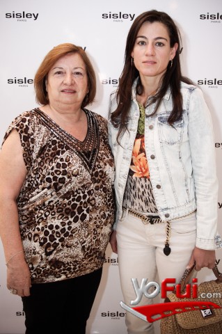 Consuelo de la Cuadra en Inauguración Sisley Paris en Alto Las Condes