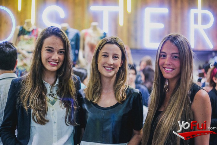 María José Tagle en Francisca Valenzuela lanza nueva colección de ropa para Foster