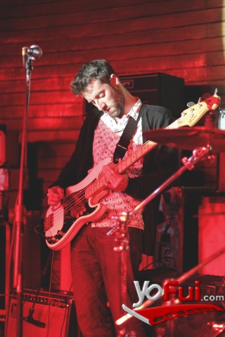 Fotografía en Japandroids en último concierto del ciclo Virgin Converse S.U.E.N.A., Cine Arte Alameda