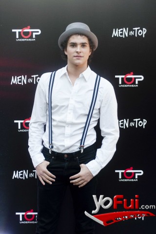 Augusto Schuster en Lanzamiento calendario digital Men in Top