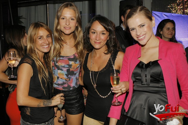 Daniela Núñez en Lanzamiento de Drive Cápsulas