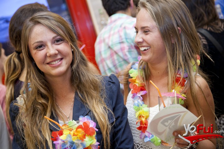 Constanza Rojas en Roxy & Quiksilver juntos en evento playero