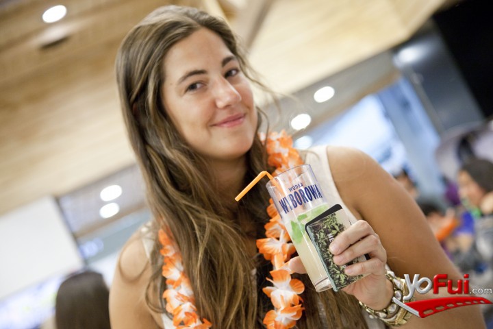 Paula Rodillo en Roxy & Quiksilver juntos en evento playero