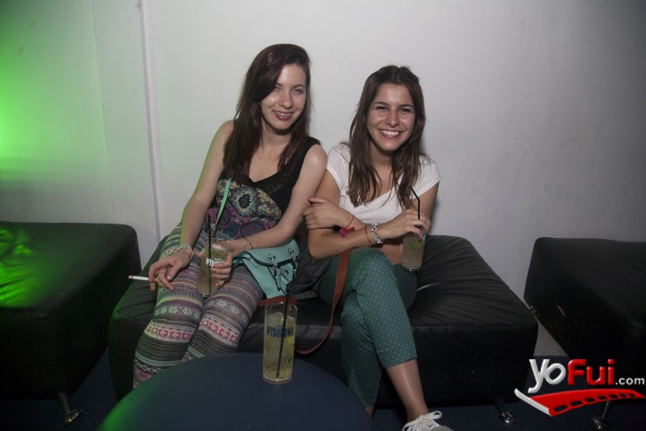 María Moreno, Isabel Cámara