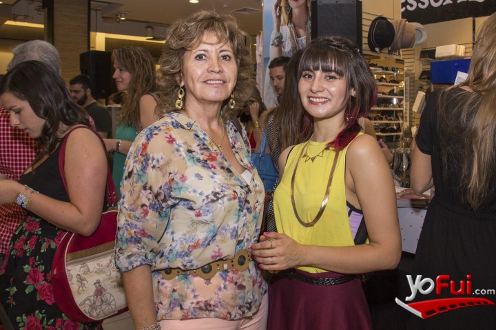 Carmen Peña en Inauguración Accessorize en Paris