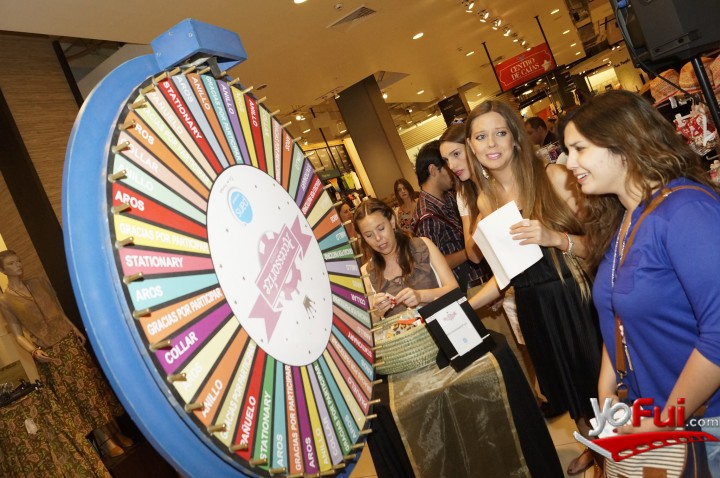 Fotografía en Inauguración Accessorize en Paris, Corner Accessorize en Paris