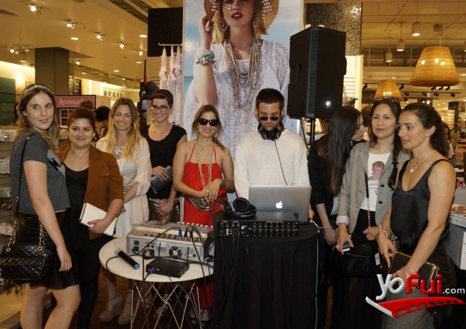 Fotografía en Inauguración Accessorize en Paris, Corner Accessorize en Paris