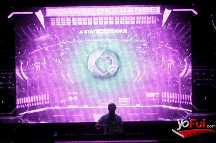 Fotografía en A State of Trance, Piscinas del Espacio Broadway
